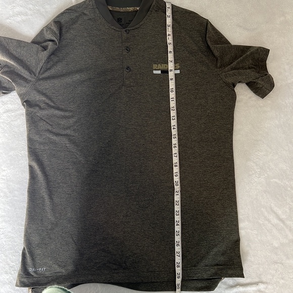 Nike Dri-Fit Salute to Service Las Vegas Raiders Henley Tee - Picture 9 of 10